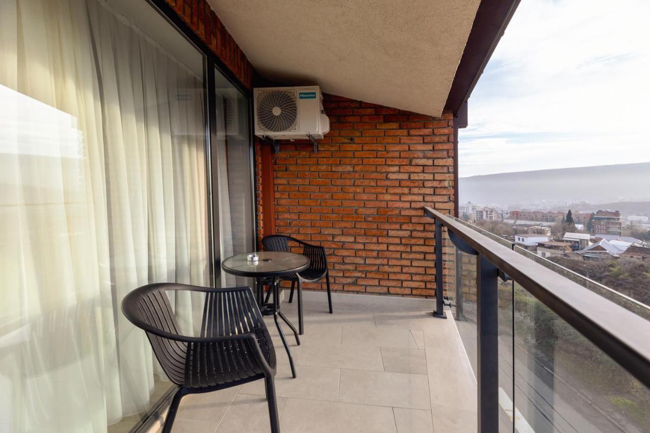 Ivy Hotel Tiflis Exterior foto