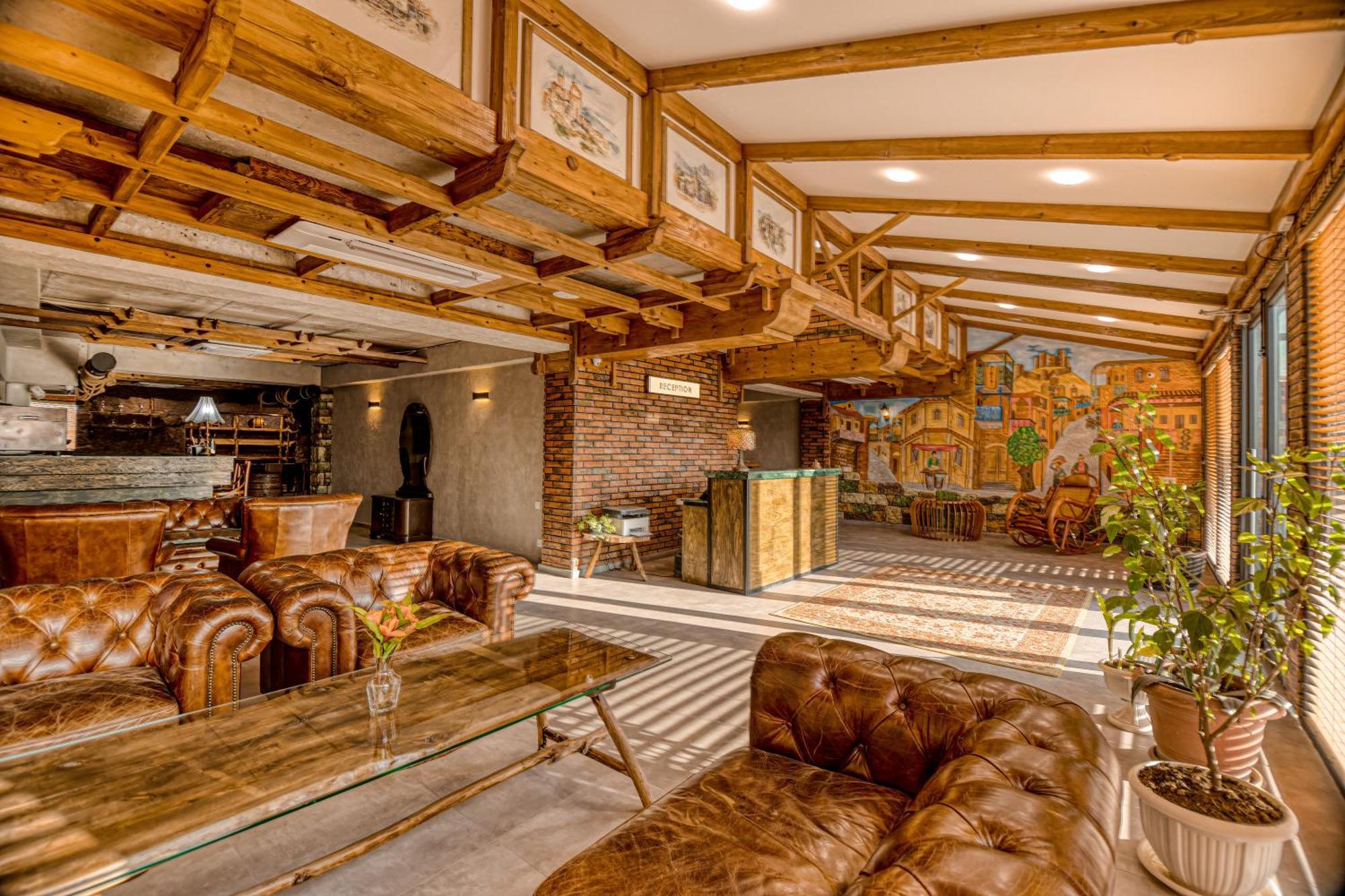 Ivy Hotel Tiflis Exterior foto